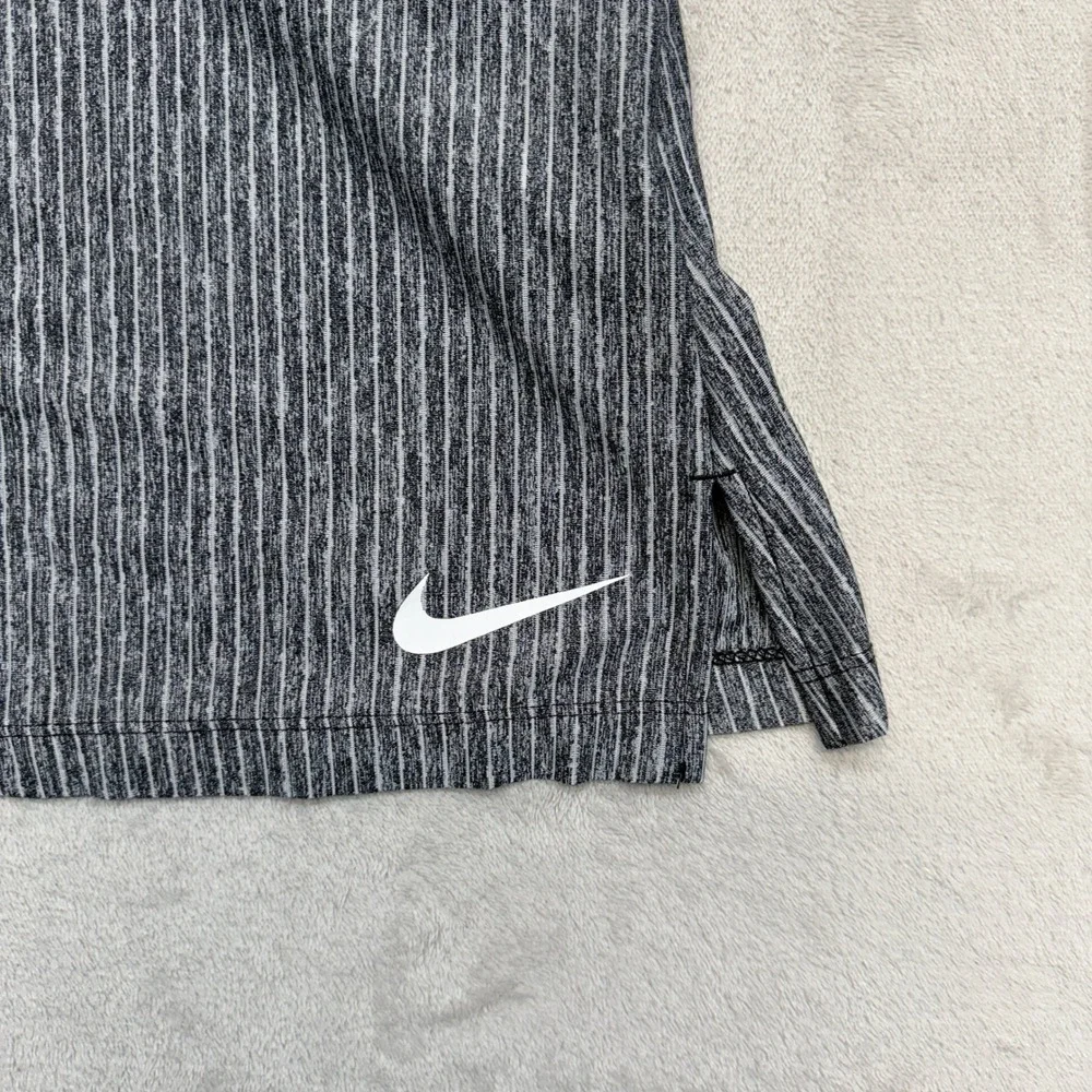 Nike Shirt Womens Large Tank Top Gray Black Dri-FIT 2-in-1 Built-in Bra Yoga Gym